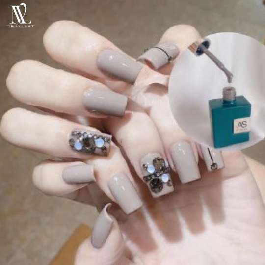Regular Manicure With Gel Polish